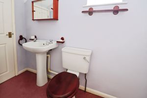 SAMSONS ROAD- click for photo gallery